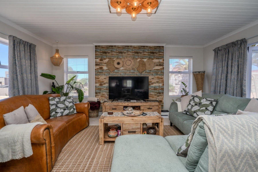 3 Bedroom Property for Sale in Bluewater Bay Western Cape